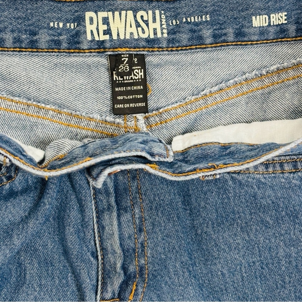 Rewash Brand Mid Rise Straight Leg Medium Wash Blue Jeans Size 7/28 Scandi Girl - Picture 3 of 10